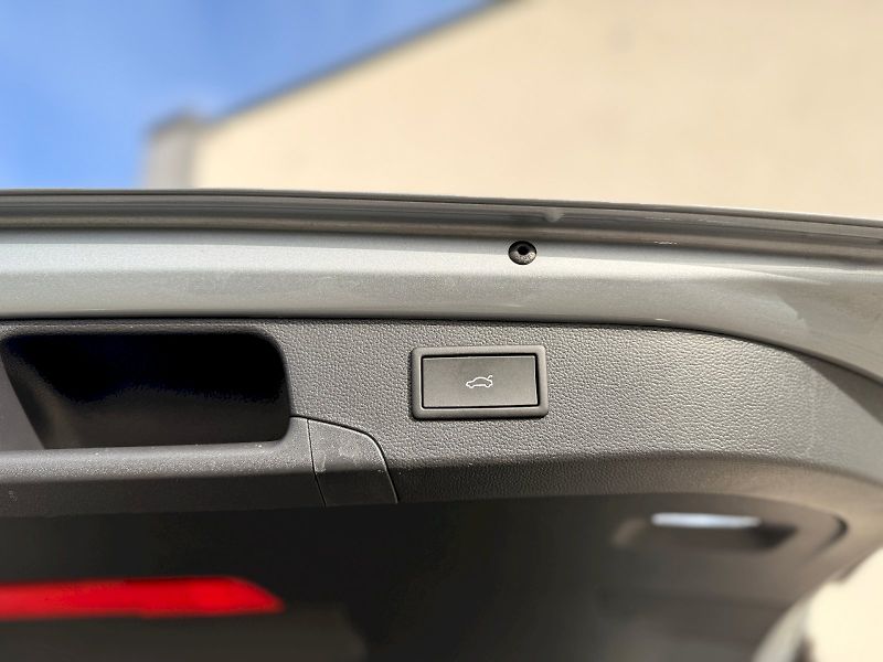 Škoda Superb (2024) COMBI SELEC TD 110/2.0 A7F - fotka 9 z 35