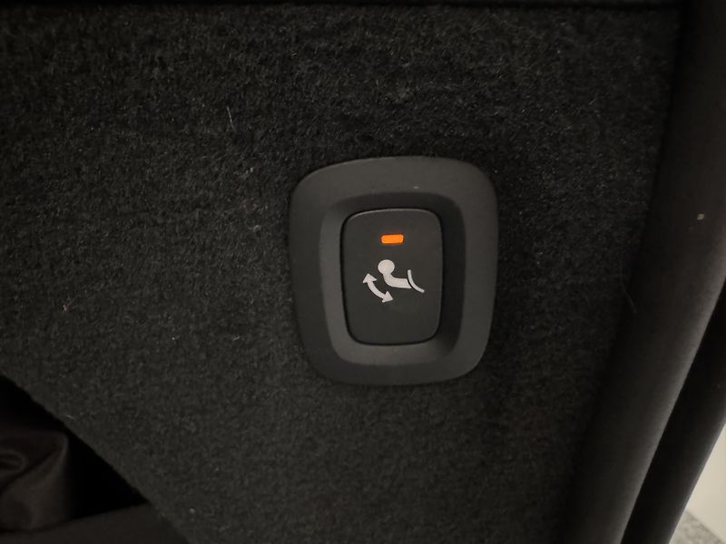Volvo XC90 T8 AWD RECHARGE DARK PLUS CZ  - fotka 24 z 51
