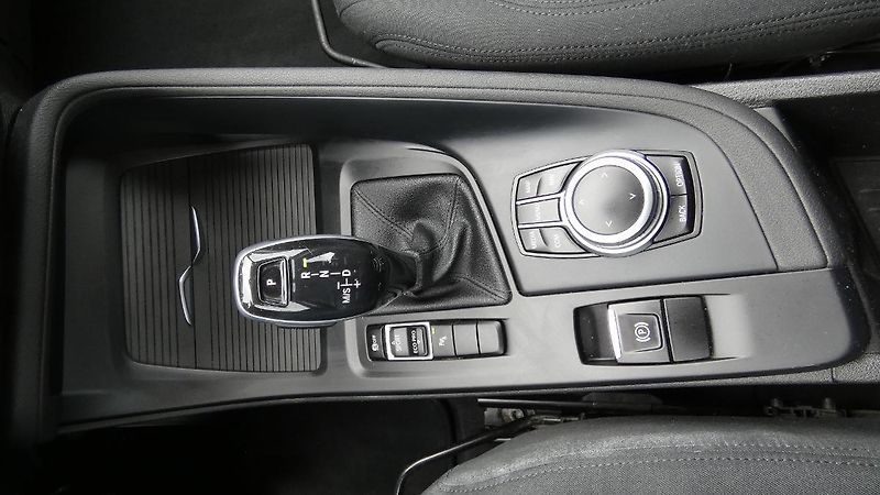 BMW X1 sDrive 18i - fotka 18 z 24