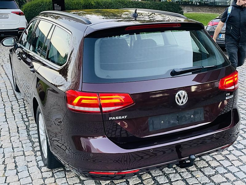 Volkswagen Passat 1.4TSI AUT TAŽNÉ SERVISKA LED - fotka 16 z 49