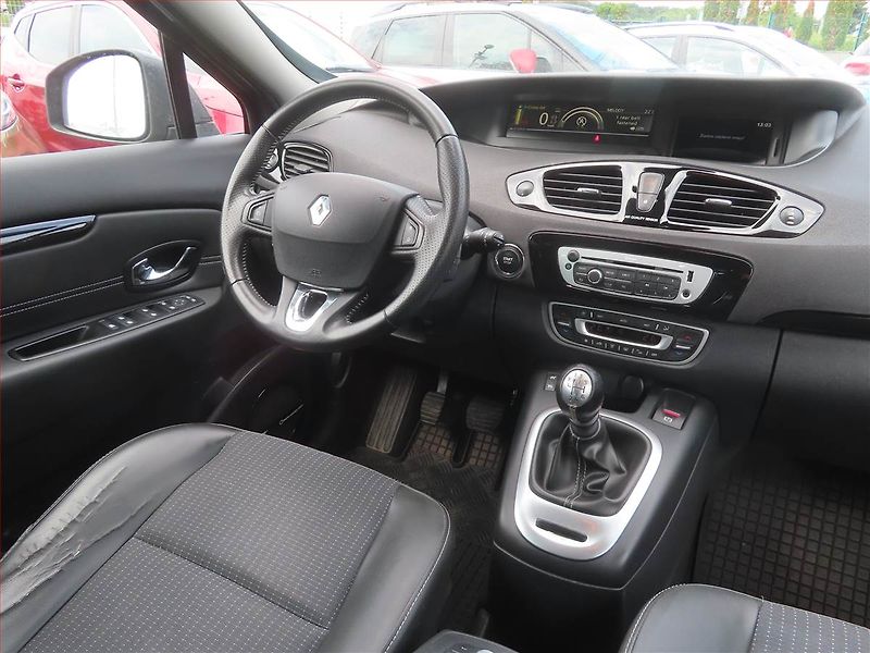 Renault Grand Scénic (2013) 1.2 TCe, Serv.kniha, Navi - fotka 7 z 22
