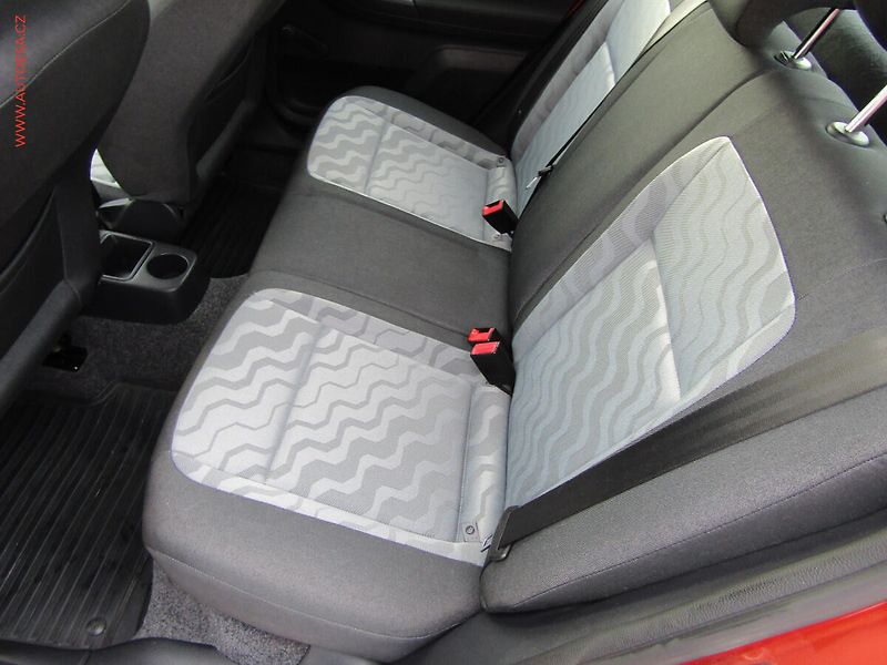 Škoda Fabia (2008) 1.2i, ČR, Ambiente - fotka 10 z 14