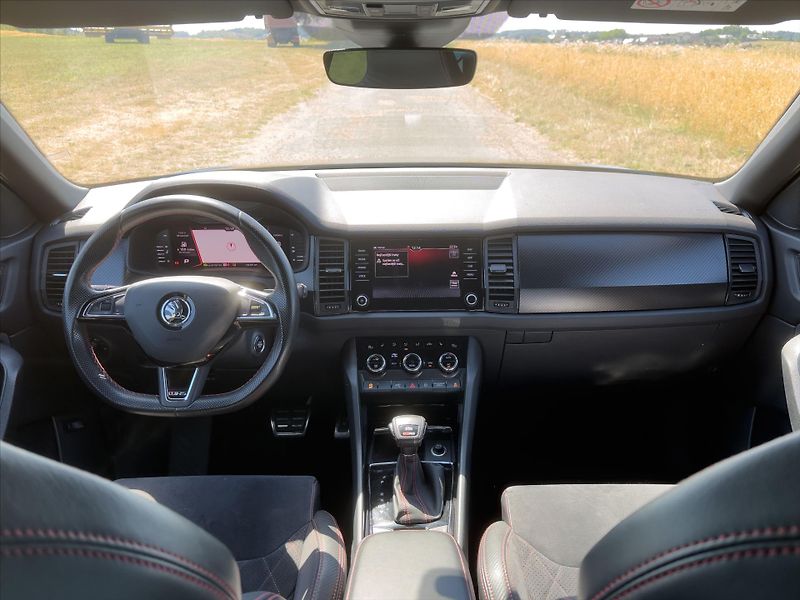 Škoda Kodiaq RS 2,0 TDI 176kW DSG 4x4 CZ DP - fotka 32 z 40