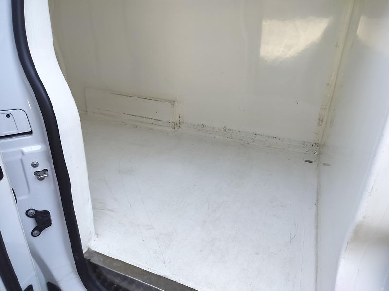 Peugeot Expert L3, izotherm Webasto - fotka 18 z 23