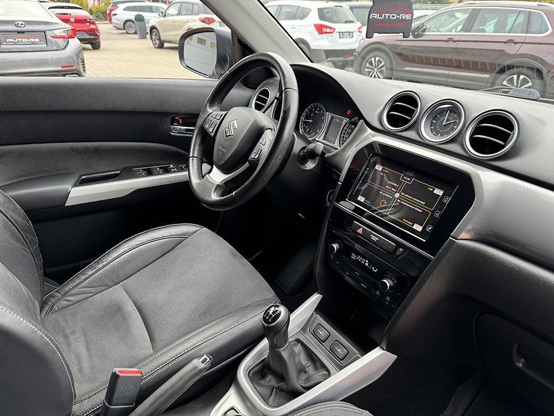 Suzuki Vitara (2017) 1.6i VVT LED Allgrip Kamera - fotka 17 z 50
