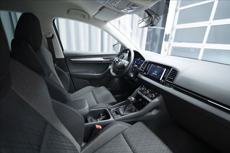 Škoda Karoq 2,0 TDI DSG 4x4 NAVI KAMERA ČR - fotka 7 z 40