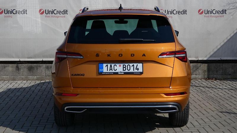 Škoda Karoq 1,5 TSI Sportline - fotka 4 z 23