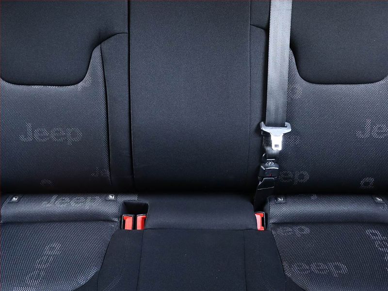 Jeep Renegade (2014) 1.6 MultiJet, Tempomat - fotka 8 z 16