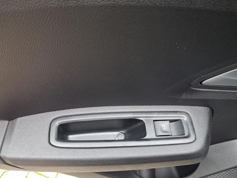 Dacia Sandero (2026) Stepway Expression Eco-G 120 - fotka 26 z 34