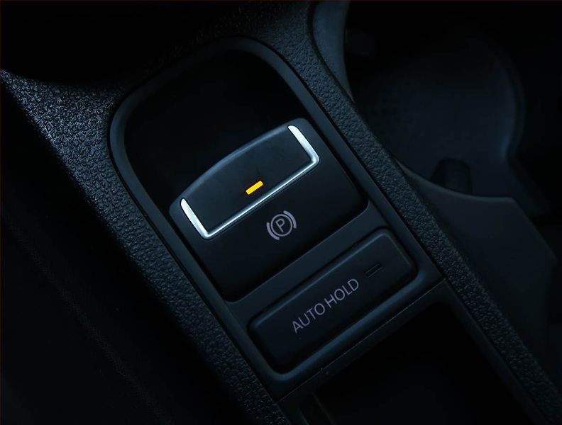 Volkswagen Tiguan (2010) 2.0 TDI, 4X4, Serv.kniha - fotka 17 z 17