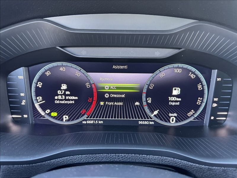Škoda Karoq 1,5 TSI DSG STYLE DPH 1.maj ČR - fotka 28 z 50
