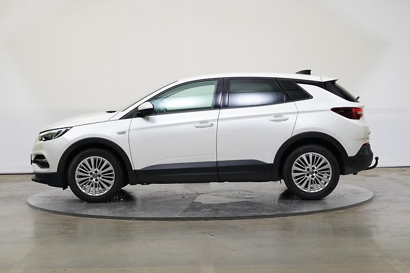 Opel Grandland X - fotka 3 z 25