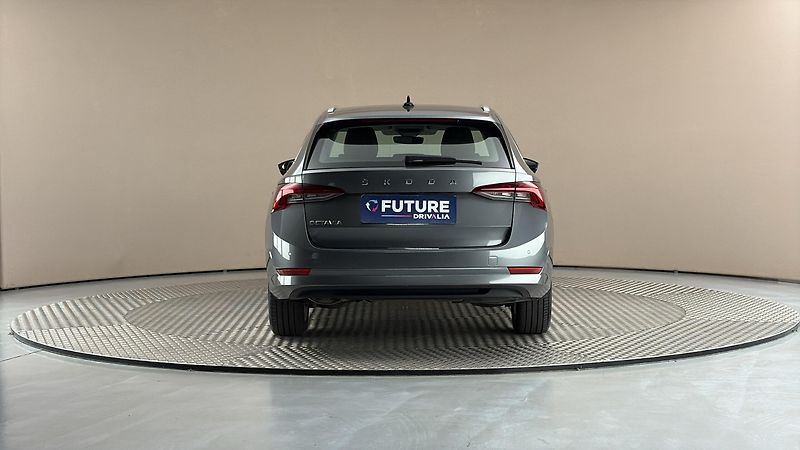 Škoda Octavia 2.0 TDI Style Combi - fotka 5 z 24
