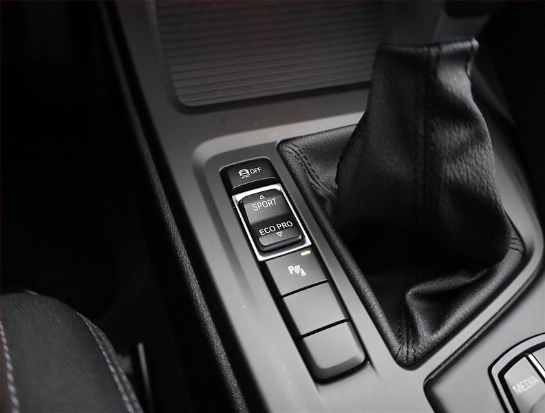 BMW X1 (2016) sDrive18d, Automat, Serv.kniha - fotka 14 z 20
