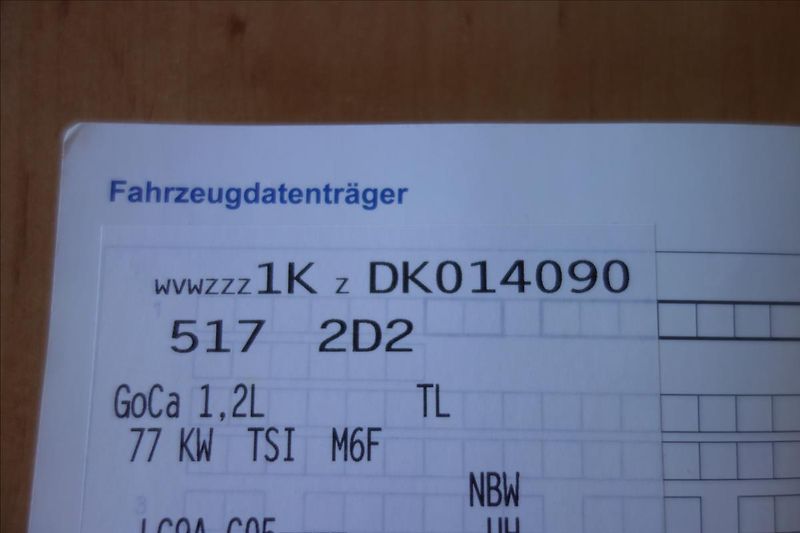 Volkswagen Golf 1,2 TSi 77KW, SERVISNÍ KNIHA. - fotka 39 z 48