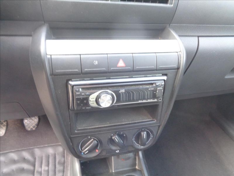 Volkswagen Fox 1,2 - fotka 13 z 15