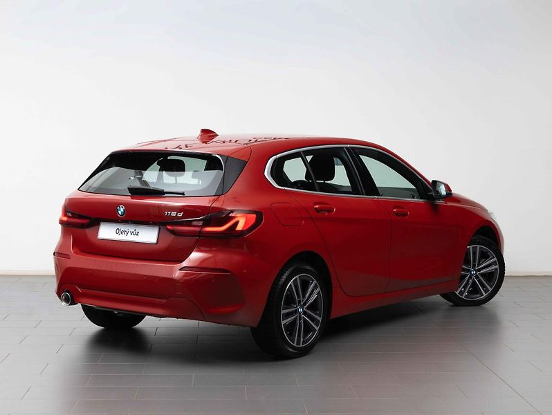 BMW Řada 1 116d - fotka 5 z 21