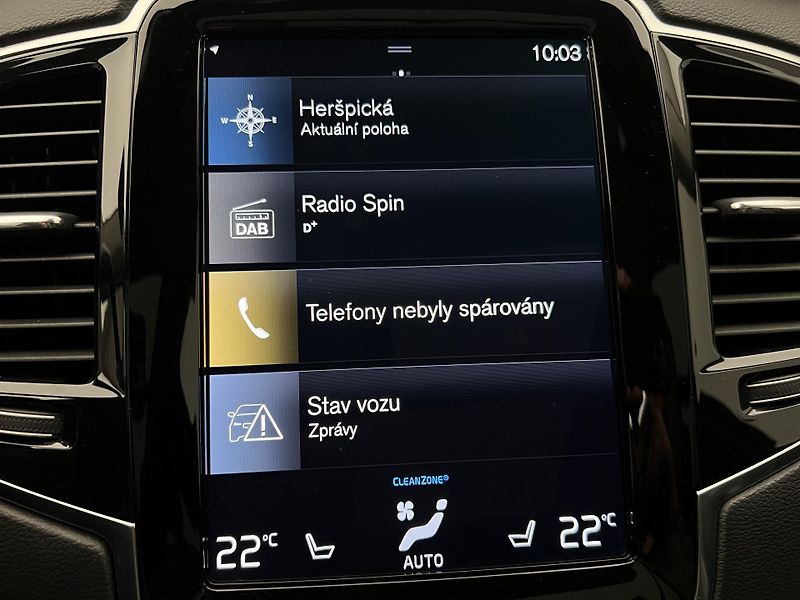 Volvo XC90 B5 AWD INSCRIPTION 7 MÍST - fotka 31 z 49