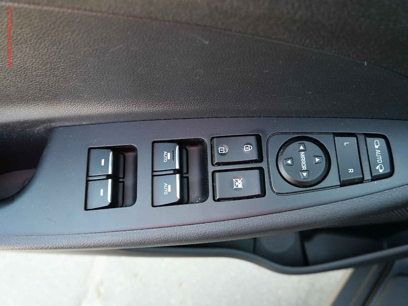 Hyundai Tucson (2019) 1.6 T-GDi, Premium, LED, TZ - fotka 15 z 29