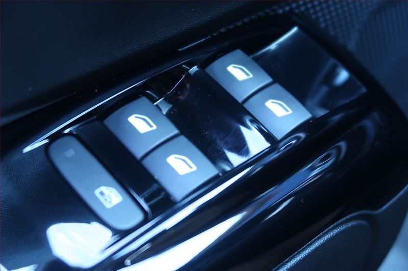 Citroën C3 (2022) 1.2 PureTech, Serv.kniha - fotka 15 z 20