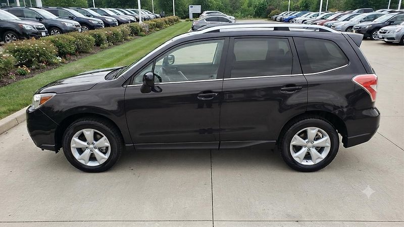 Subaru Forester 2.0 benzin 110 kw 4x4 - fotka 13 z 43