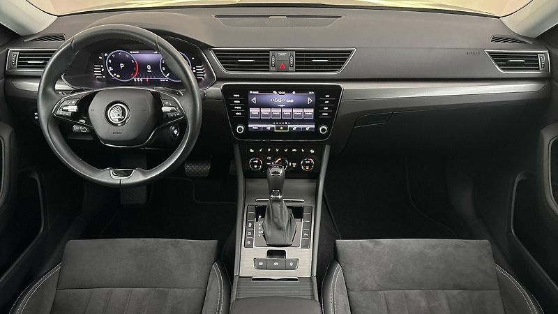 Škoda Superb 2.0 TSI DSG Style - fotka 8 z 28