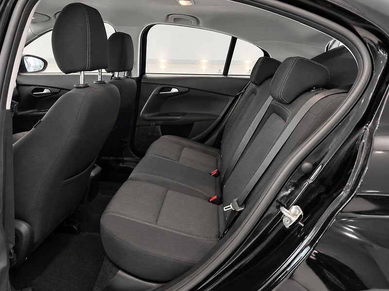 Fiat Tipo (2016) - fotka 22 z 23