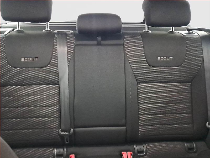 Škoda Octavia (2015) Scout 2.0 TDI, 4X4, Automat - fotka 10 z 19