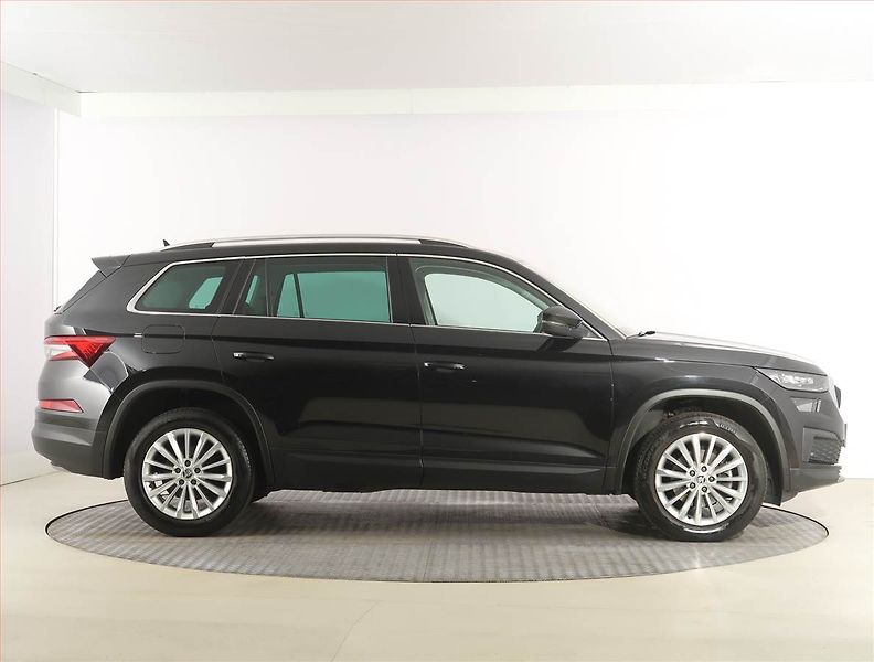 Škoda Kodiaq (2022) Style Plus 2.0 TDI - fotka 6 z 30