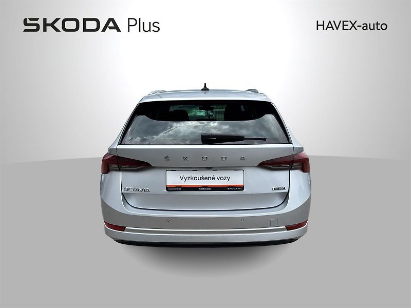 Škoda Octavia (2023) Combi 1.5 TSI M-HEV DSG Style - fotka 32 z 32