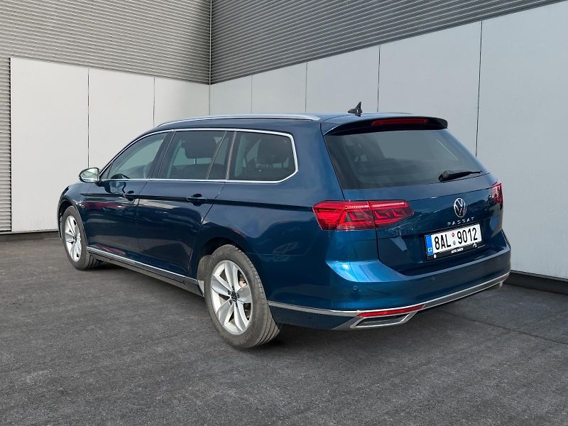 Volkswagen Passat (2021) ELEGANCE 1.5TSI EVO 110kW DSG  - fotka 4 z 11