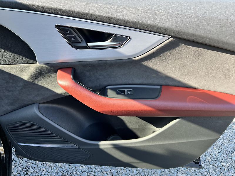 Audi SQ8 (2020) 4.0TDI,ČR,1.MAJ,TAŽNÉ,KERAMIKY - fotka 28 z 32