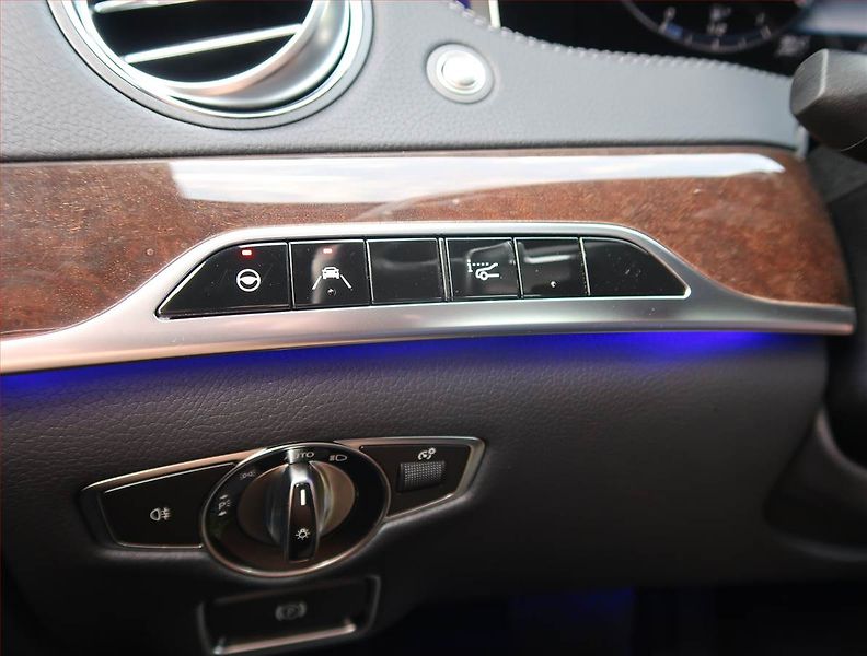 Mercedes-Benz Třídy S (2020) S 400 d 4MATIC - fotka 24 z 25