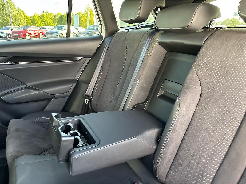 Škoda Enyaq iV 80 150 kW 82 kWh SOH 88% TČ - fotka 26 z 30