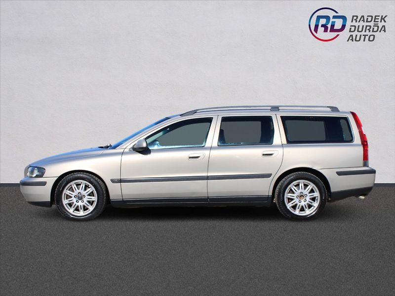 Volvo V70 2,4 D  NOVÉ V ČR,1.MAJITEL - fotka 8 z 18