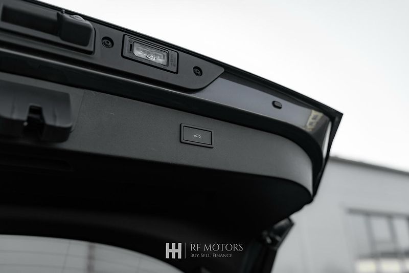 Cupra Formentor (2025) VZ 2,0 TSI 333 4Drive - fotka 32 z 53