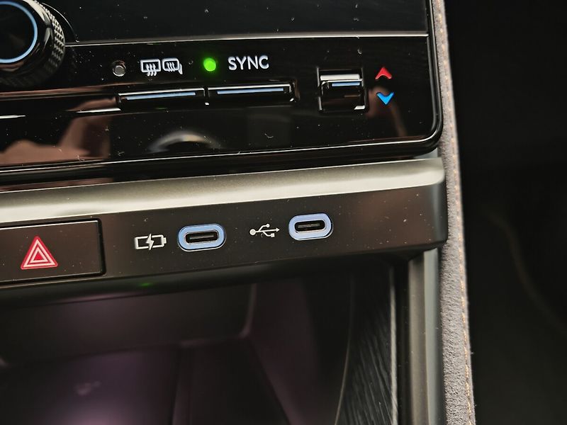 Lexus LBX COOL ADVANCED - fotka 21 z 42