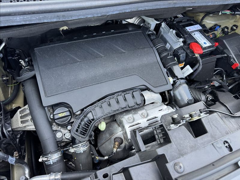 Opel Combo 1,2 T LIFE DPH tažné 1.maj ČR - fotka 45 z 50