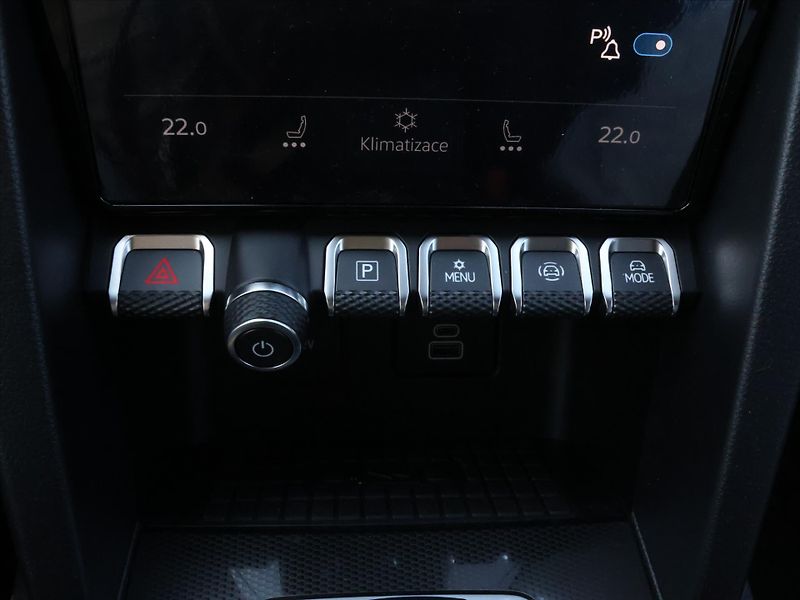 Volkswagen Amarok 3,0 TDi PanAmericana 10AUT 4x4 - fotka 28 z 38
