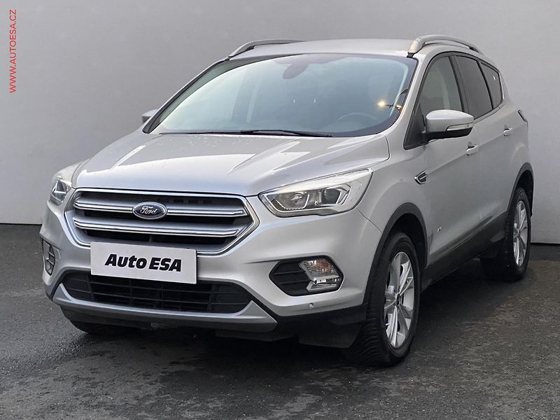 Ford Kuga (2018) 2.0 TDCi 4x4, Titanium, AT - fotka 3 z 17