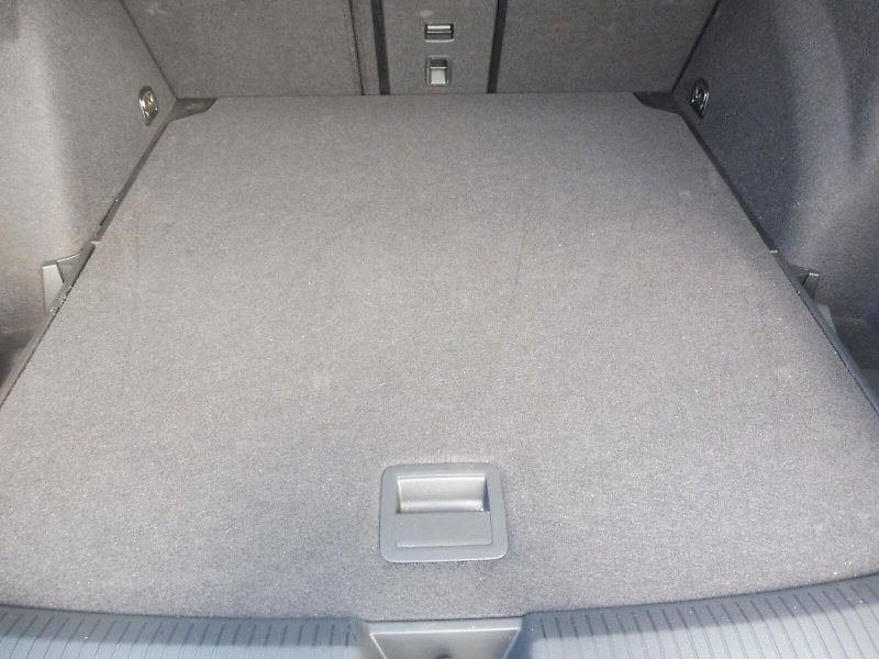 Volkswagen Golf Variant (2025) People 1,5 TSI 85kW - fotka 20 z 26