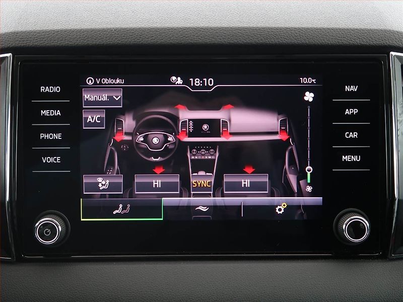 Škoda Karoq (2024) Ambition Plus 2.0 TDI - fotka 23 z 27