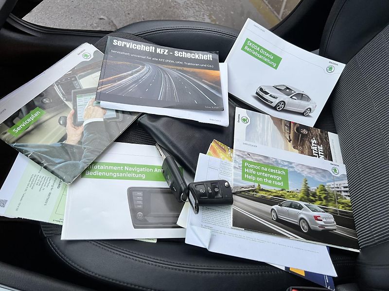 Škoda Octavia 2.0TDI 110KW,4x4,KůŽE,NAVI,XEN - fotka 40 z 45