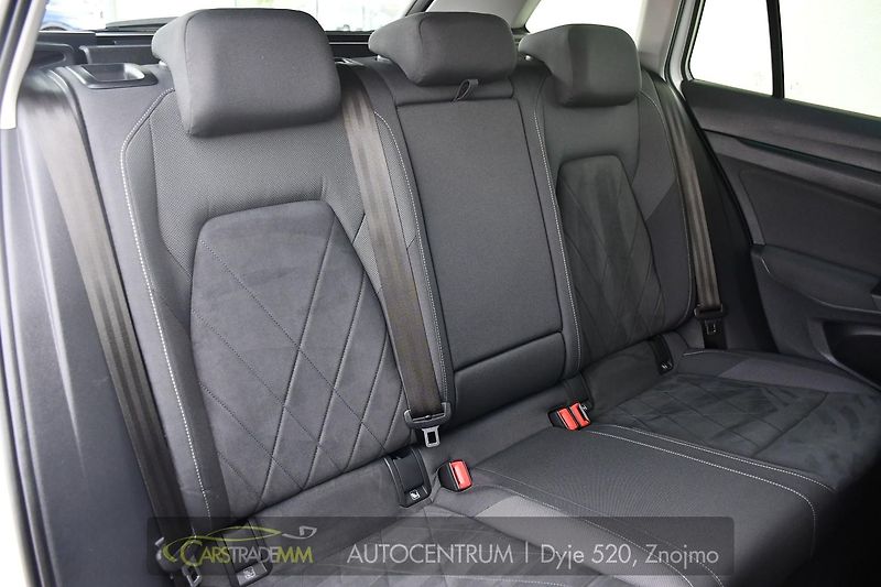 Volkswagen Golf 2.0TDi LED ACC 1M ČR  - fotka 20 z 52