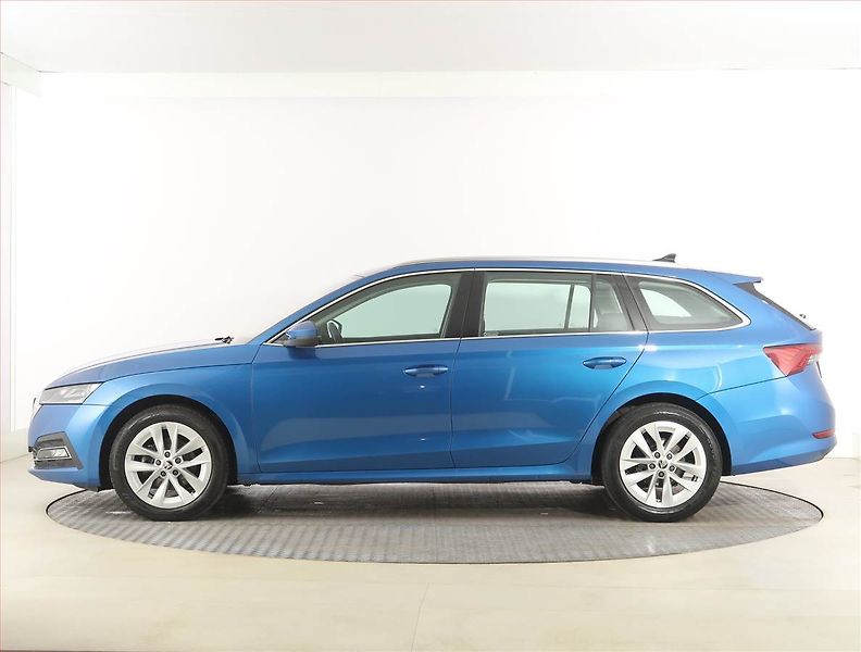 Škoda Octavia (2022) 2.0 TDI, Automat, ČR,1.maj - fotka 3 z 29