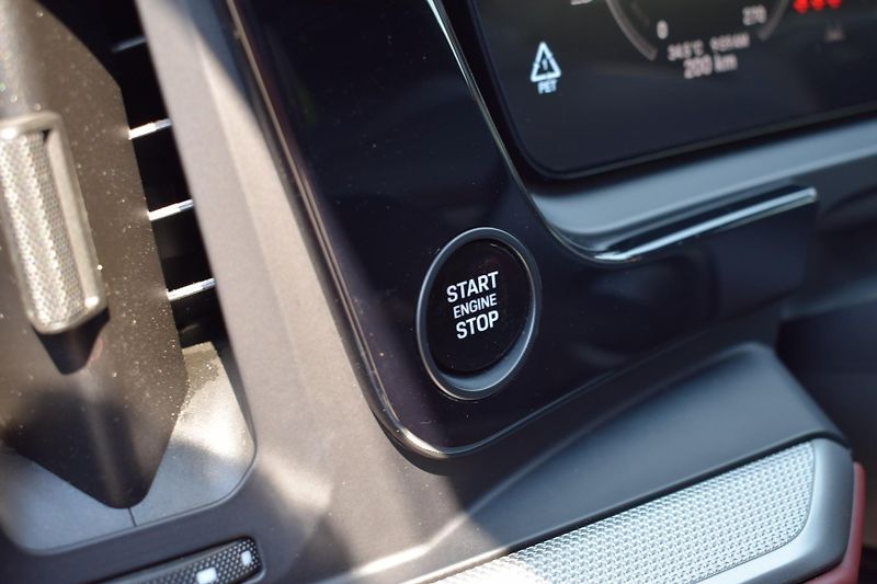 Porsche Cayenne (2026) KeyLess/SoftClose/Pano - fotka 27 z 52