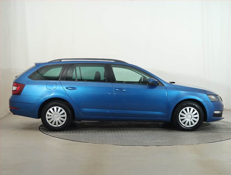 Škoda Octavia (2018) Ambition 1.6 TDI - fotka 6 z 13