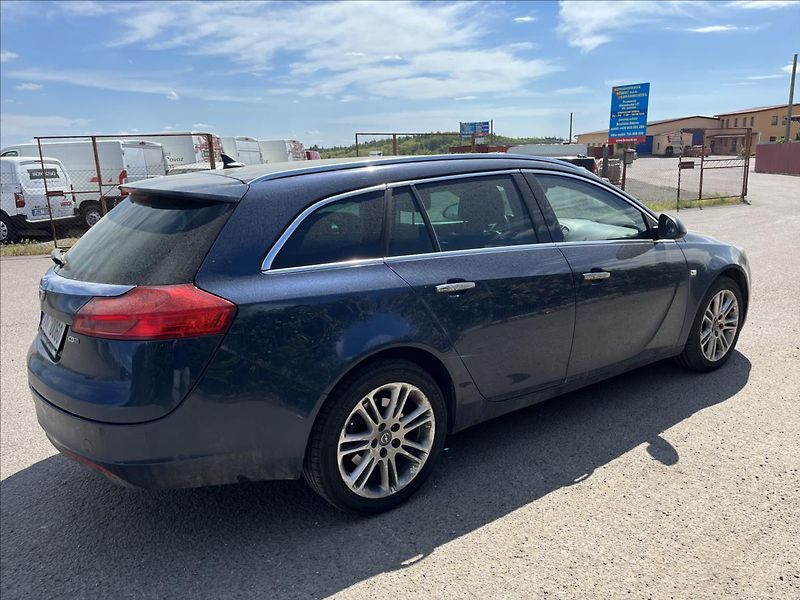 Opel Insignia 2,0 CDTi COSMO KLIMA ROZVODY - fotka 5 z 38