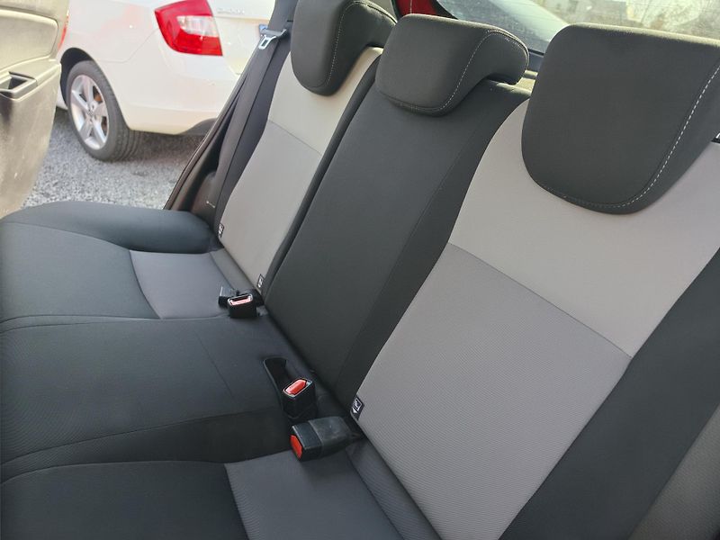 Toyota Yaris 1.5 VVTI kamera TZ - fotka 10 z 18