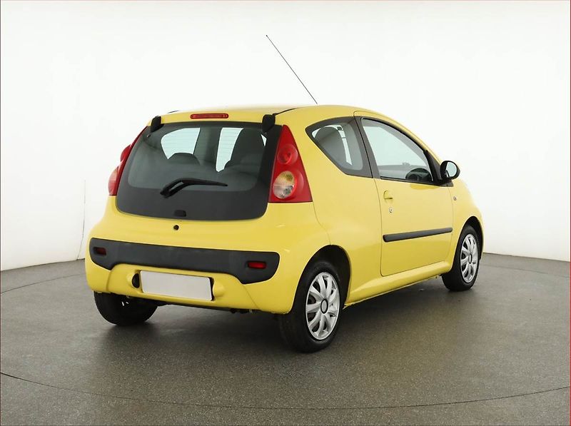 Peugeot 107 (2006) 1.0, Automat, po STK - fotka 5 z 11